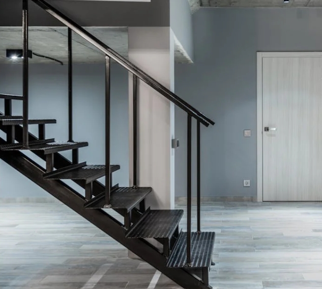 Лестница из уголка своими руками: пошаговая инструкция изготовления 