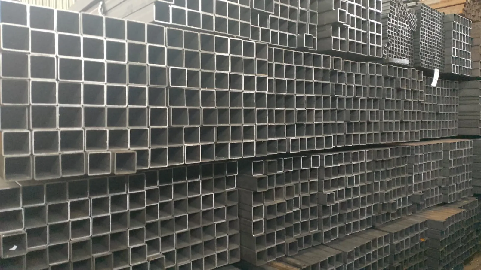 Купить Труба профильная 50х50х5 мм