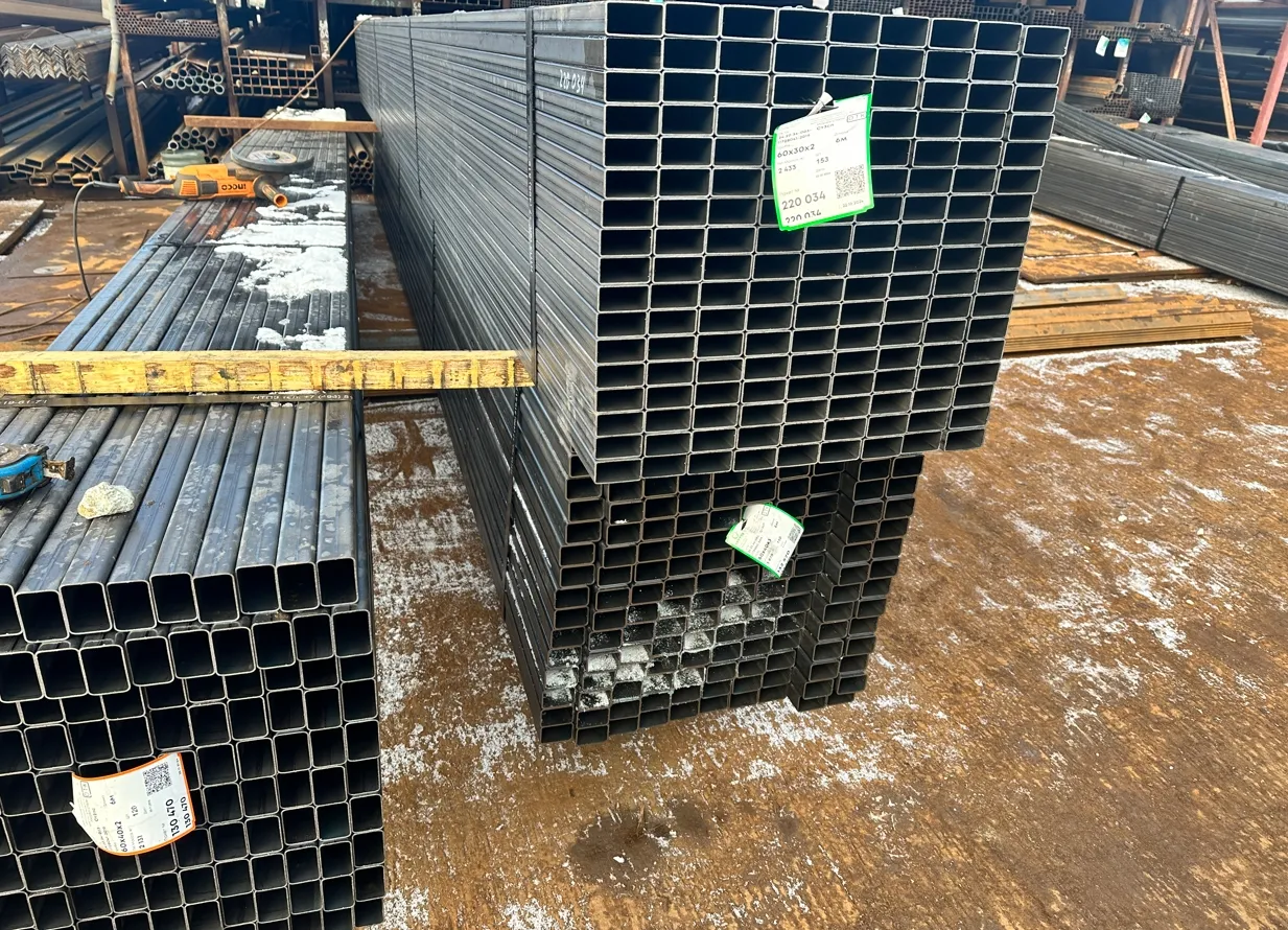 Купить Труба профильная 40х25х2 мм