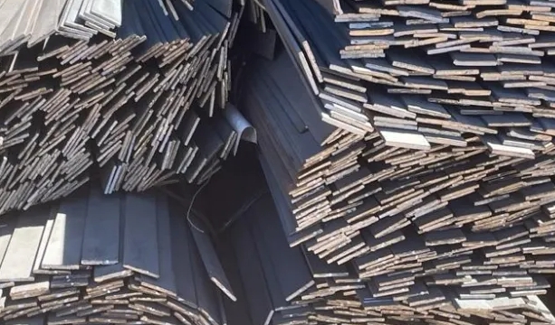 Полоса металлическая толщиной 8 мм