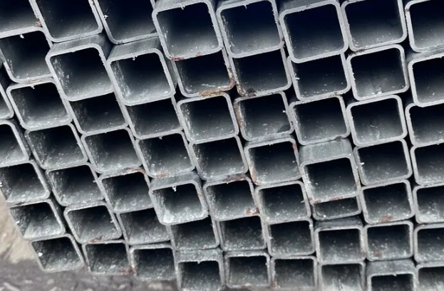 Труба профильная в Ивантеевке