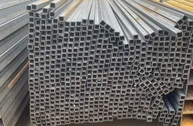 Труба профильная в Фрязино