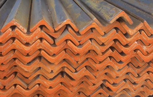 Уголок стальной в Лосино-Петровском