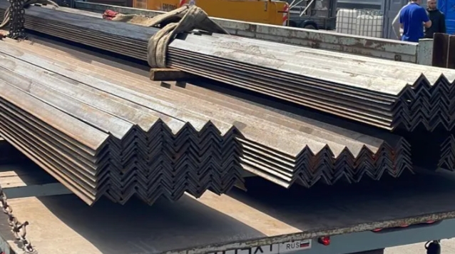 Уголок стальной в Озерах