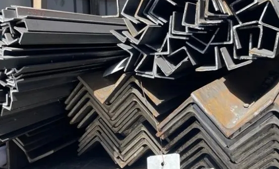 Уголок стальной в Щелково