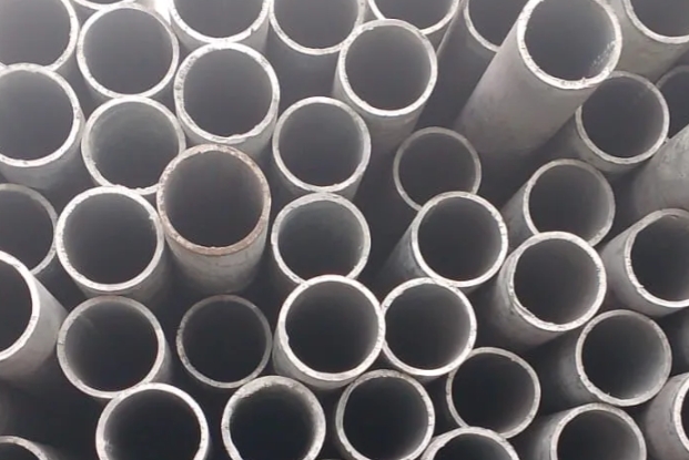 Труба круглая стальная в Озерах